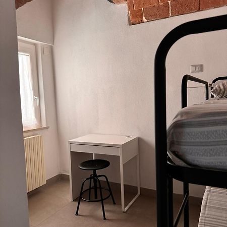 PeccioliLa Casa Di Isola公寓 外观 照片